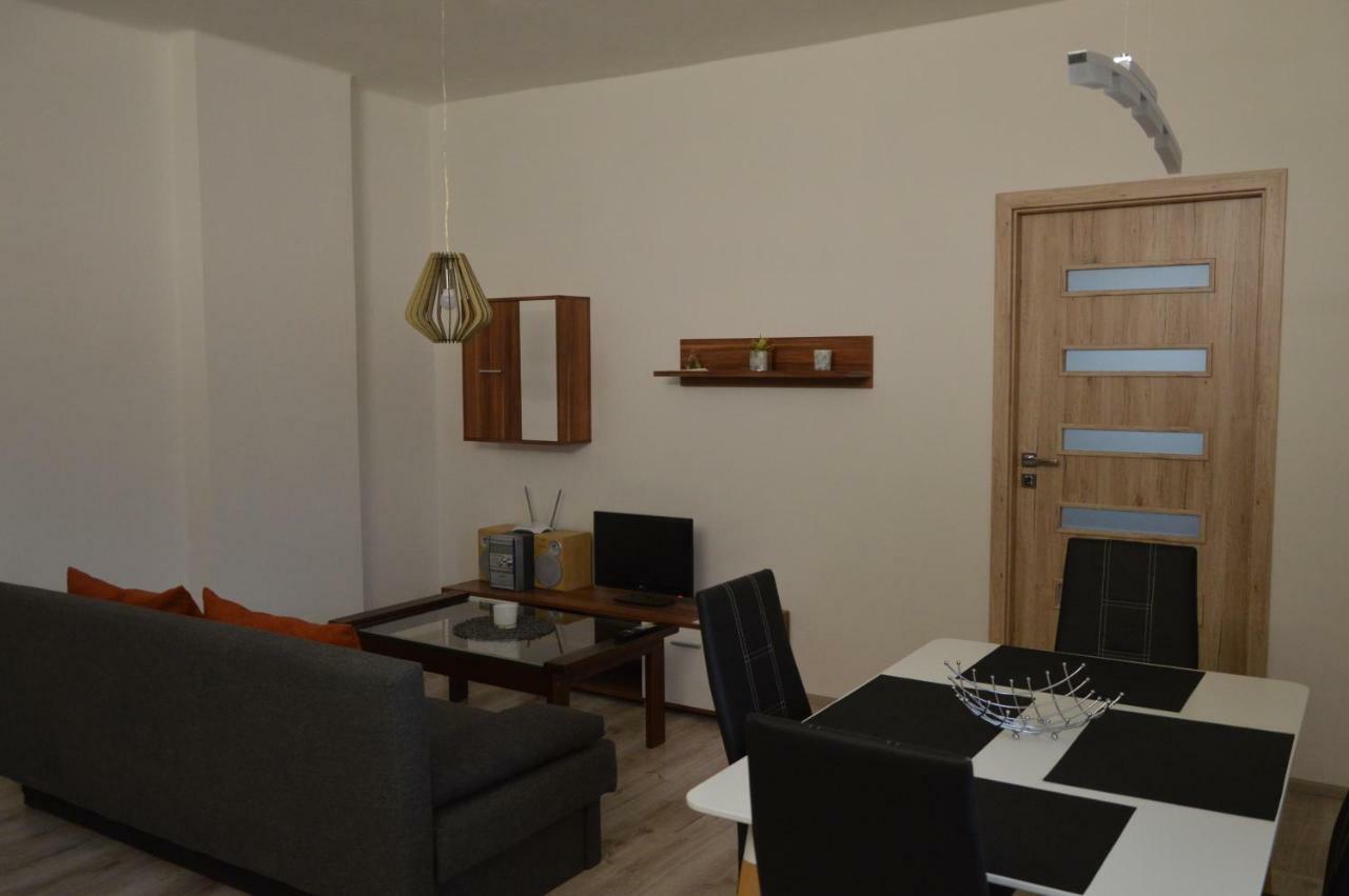 Apartmanovy Byt Třeboň Eksteriør bilde