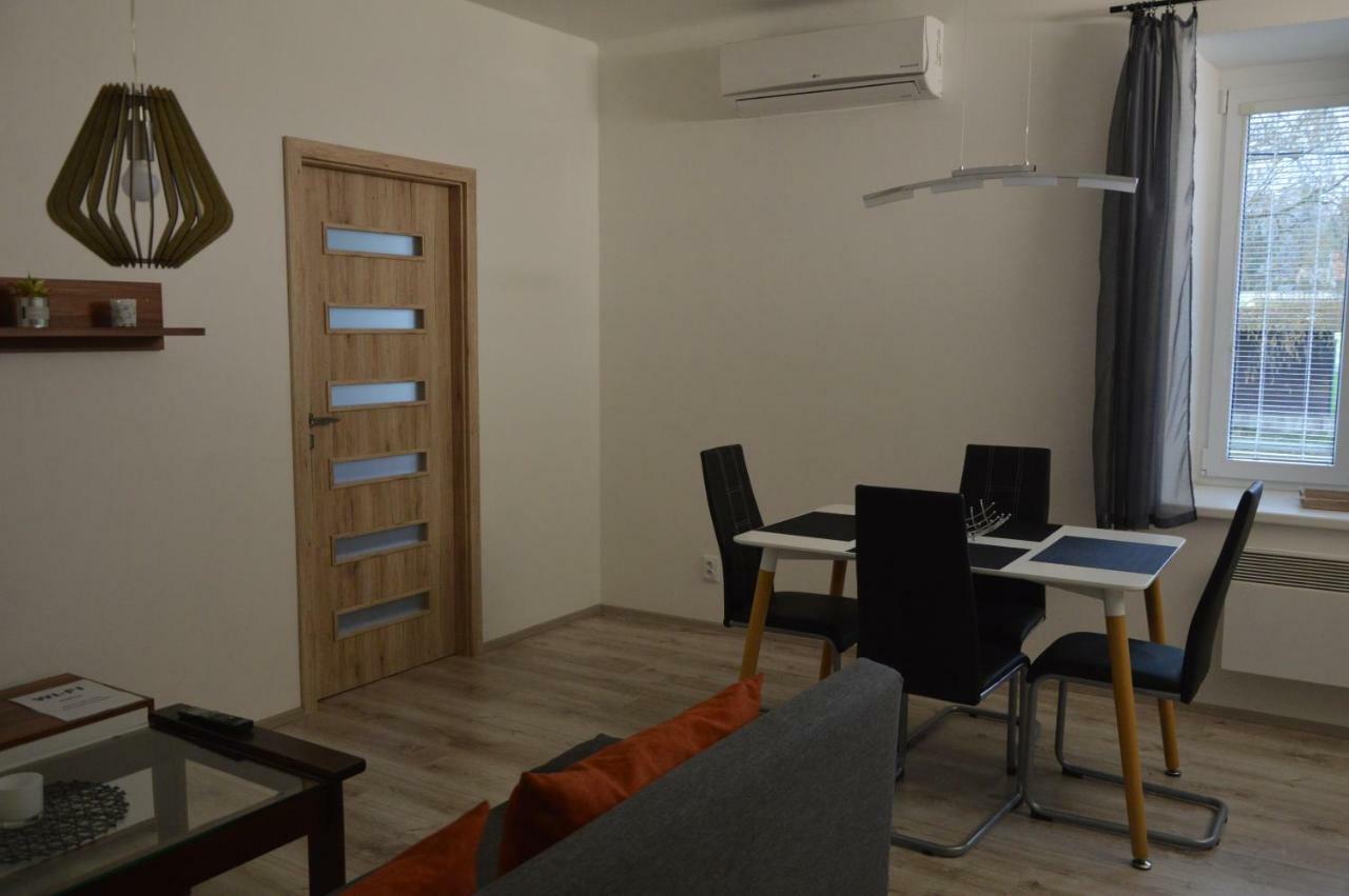 Apartmanovy Byt Třeboň Eksteriør bilde